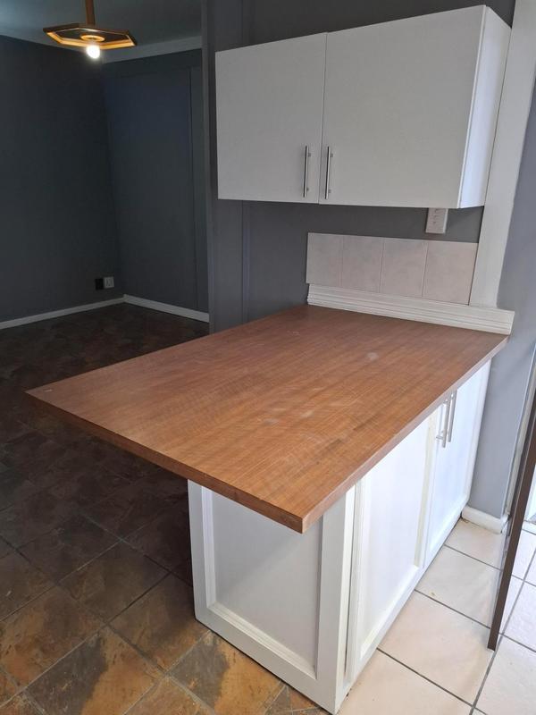 To Let 2 Bedroom Property for Rent in Bothasig Western Cape